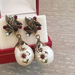 Baroque Pearl Earrings